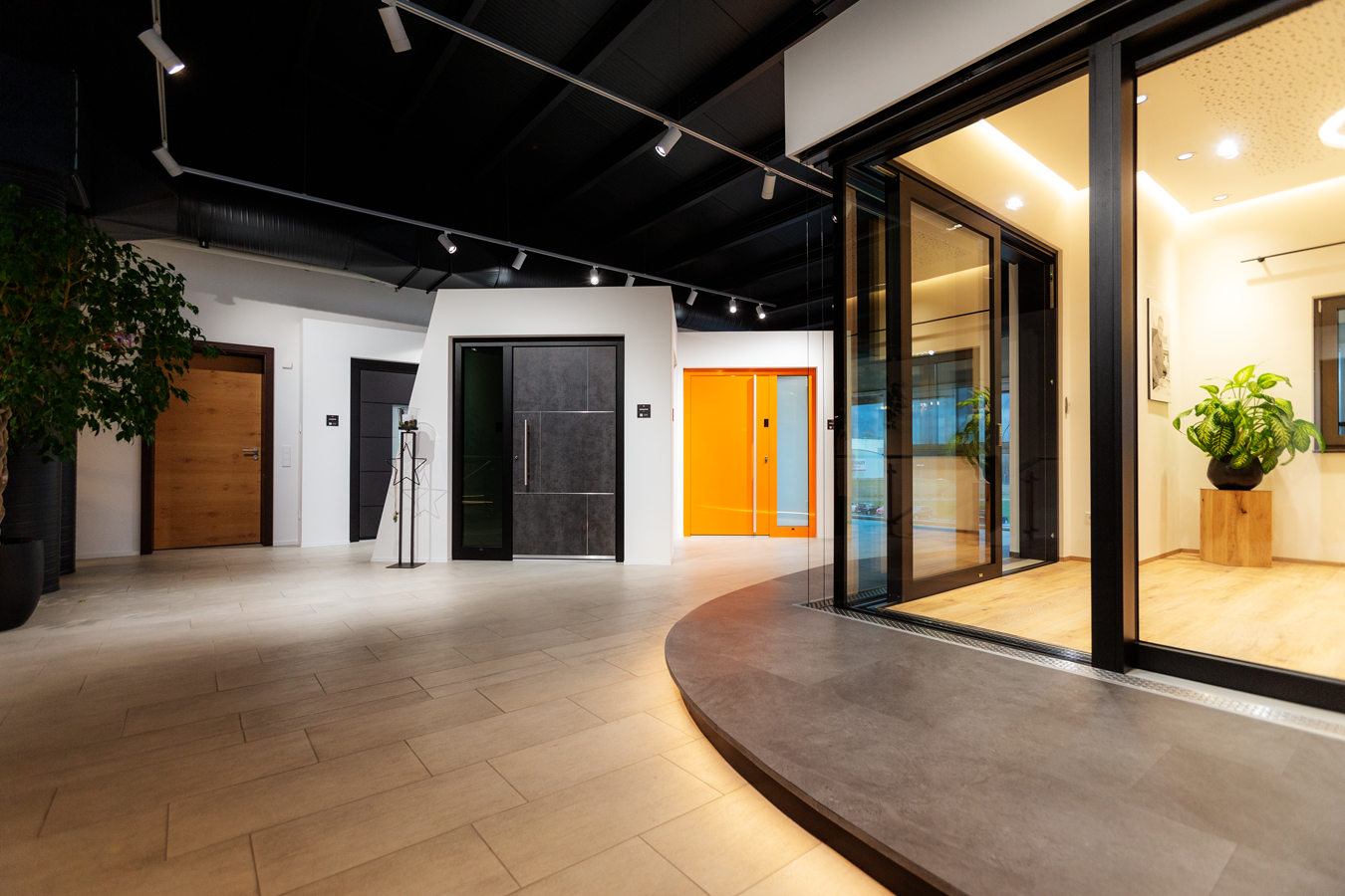 Schreinerei für Fensterbau Pfarrkirchen und Umgebung. Passau Fenster: Spezialist für Fenster mit Aluschale & integriertem Insektenschutz. Echtes Handwerk seit 1926 für Passau & Umgebung. Jetzt anfragen!