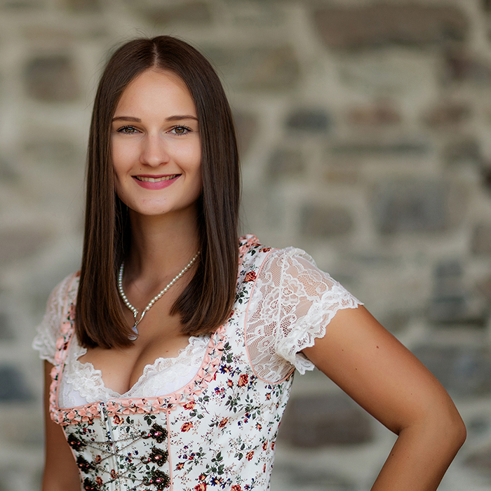 Mediengestaltung für Firmen in Eggenfelden und Umgebung. Kreativität, die verkauft: Mediengestaltung in Pfarrkirchen. Strategisches Design für Web, Mobile & Printmedien. Starten Sie jetzt Ihr Projekt mit uns!